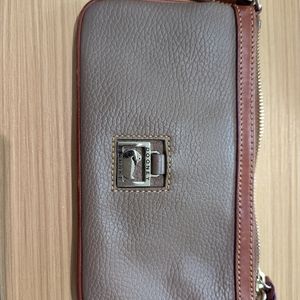 Dooney and Bourke zip wallet